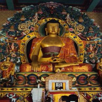 Statue of Buddha at Chandragiri